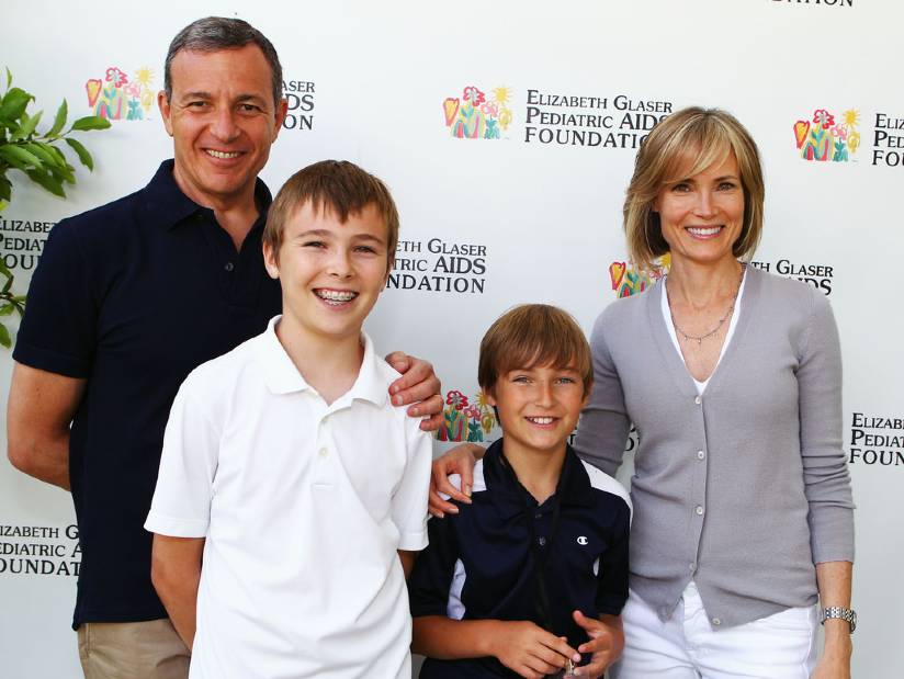 Image of journalist, Willow Bay and her family