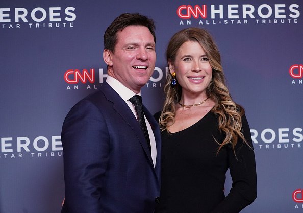 Bill Weir in dashing look with her wife, kelly