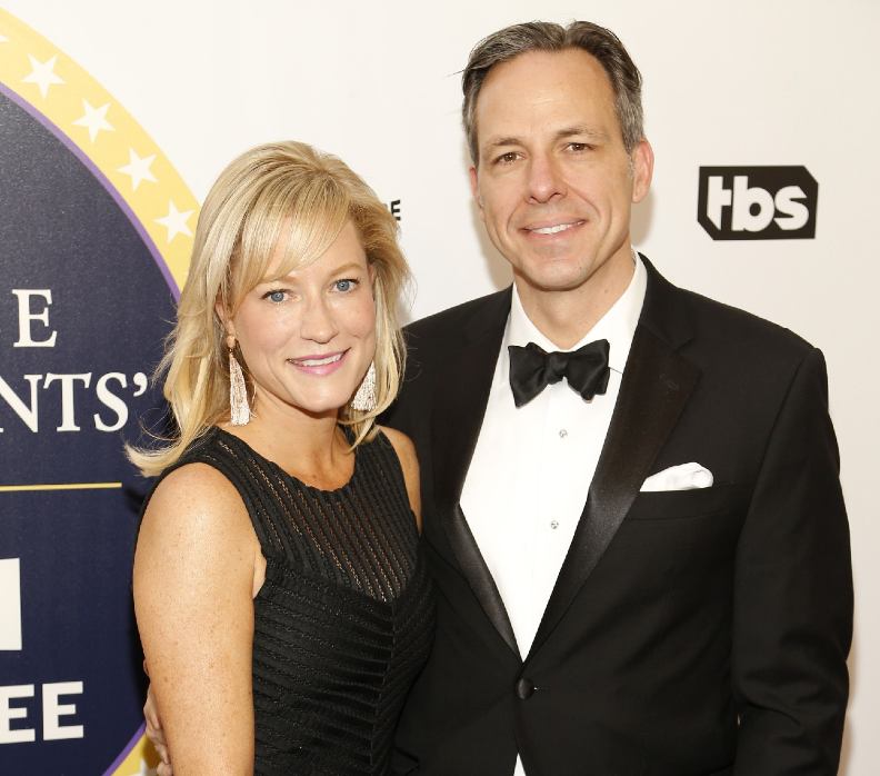 Image of the host of CNN, Jake Tapper and wife