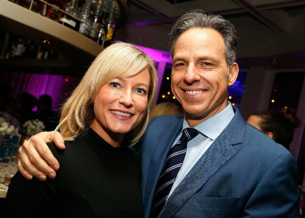 Renowned journalist Jake Tapper and his wife Jennifer Marie Brown