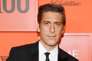 David Muir Salary & Net Worth, House, Education - journalistbio.com