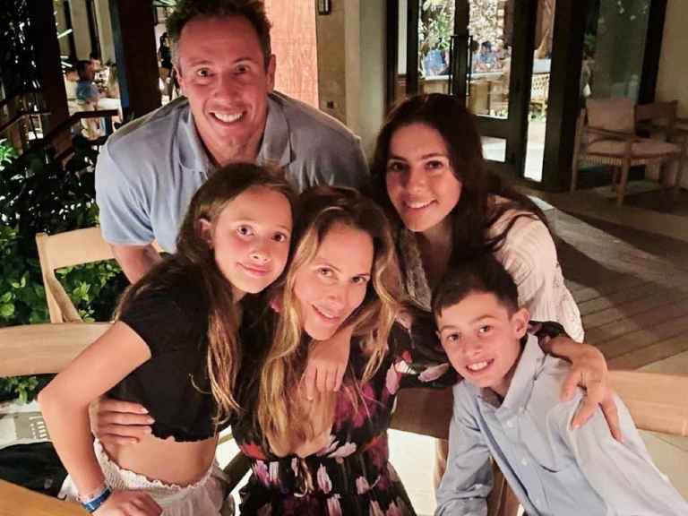 Cristina Greeven looking happy with her husband and kids