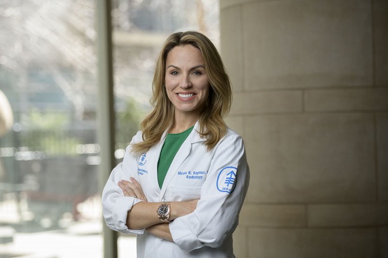 Image of Dr. Nicole Saphier