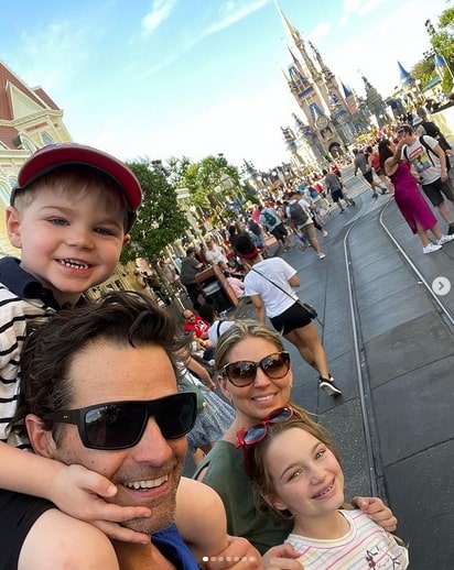 Image of Rob Marciano with his former wife, Eryn Marciano, and their kids